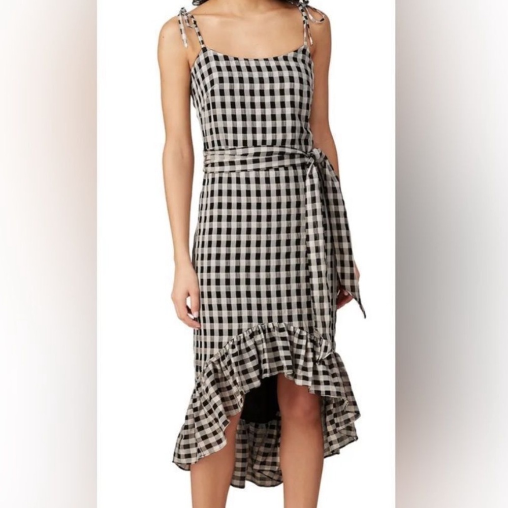 •SOLD•NWT Cosmopolitan Pink and Black High Low Dress